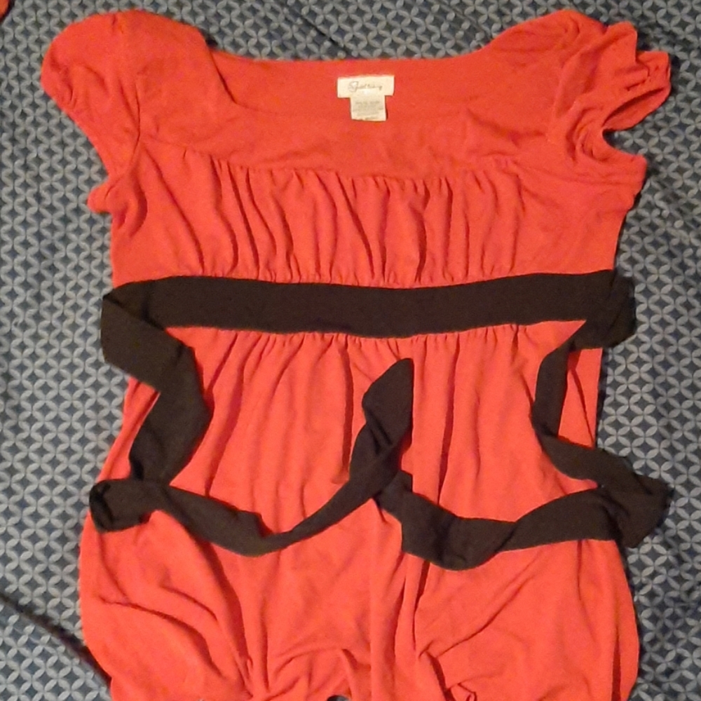 Short sleeve top